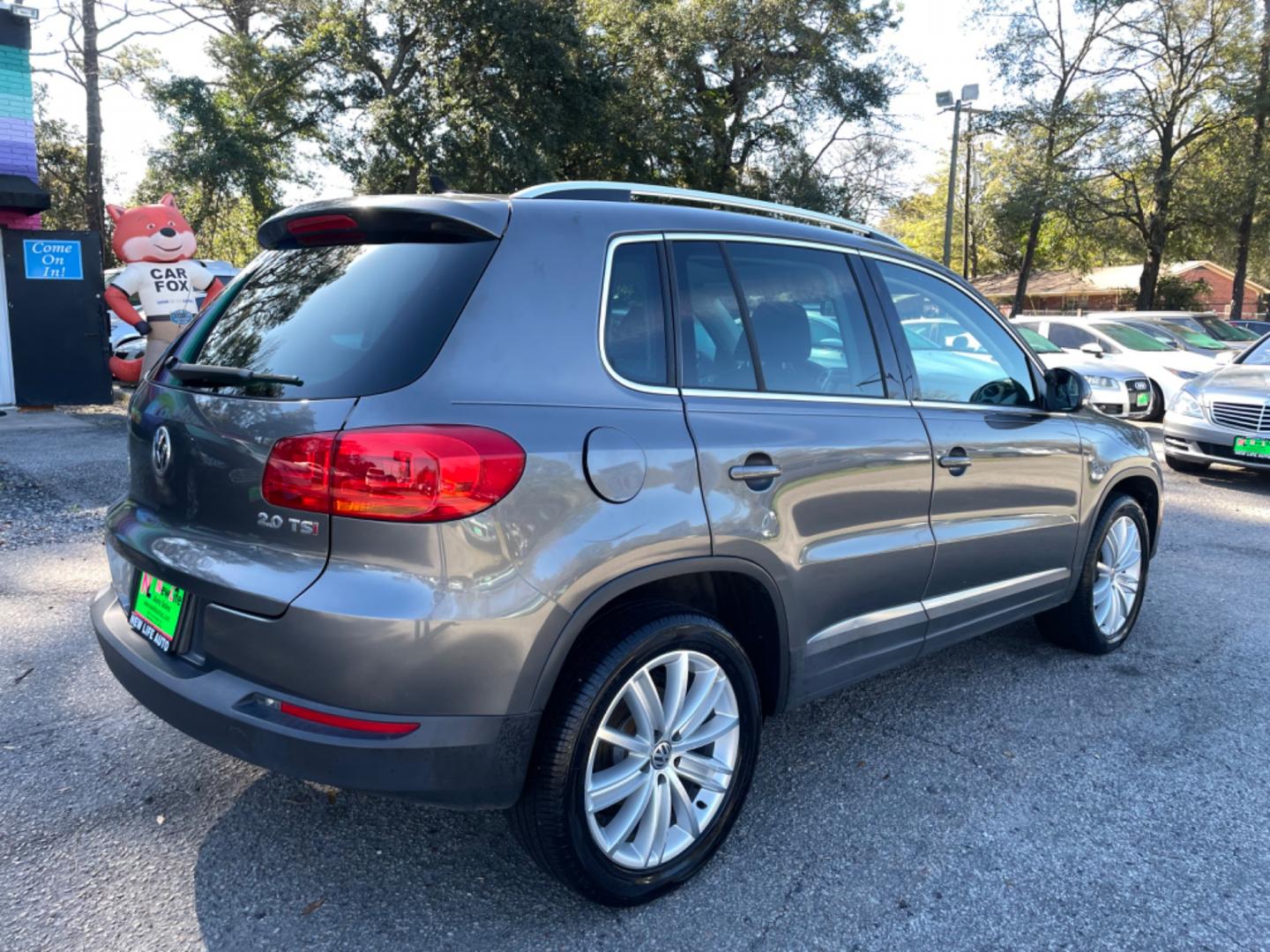 2015 GRAY VOLKSWAGEN TIGUAN S (WVGAV7AX3FW) with an 2.0L engine, Automatic transmission, located at 5103 Dorchester Rd., Charleston, SC, 29418-5607, (843) 767-1122, 36.245171, -115.228050 - Photo#7